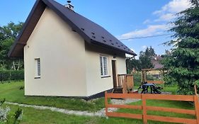 Brzoskwiniowy Domek Ustrzyki Dolne